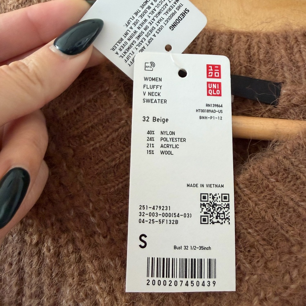 Uniqlo Women's V-Neck Sweater in Warm Brown NWT - Picture 4 of 6